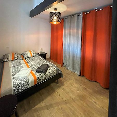 شقة T2 De 40 M2 - Facile D'Acces, Lumineux Et Au Calme Saint-Genet-Lerpt المظهر الخارجي الصورة
